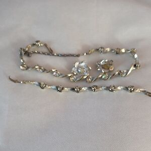 Kramer Vintage Floral Jewelry Set